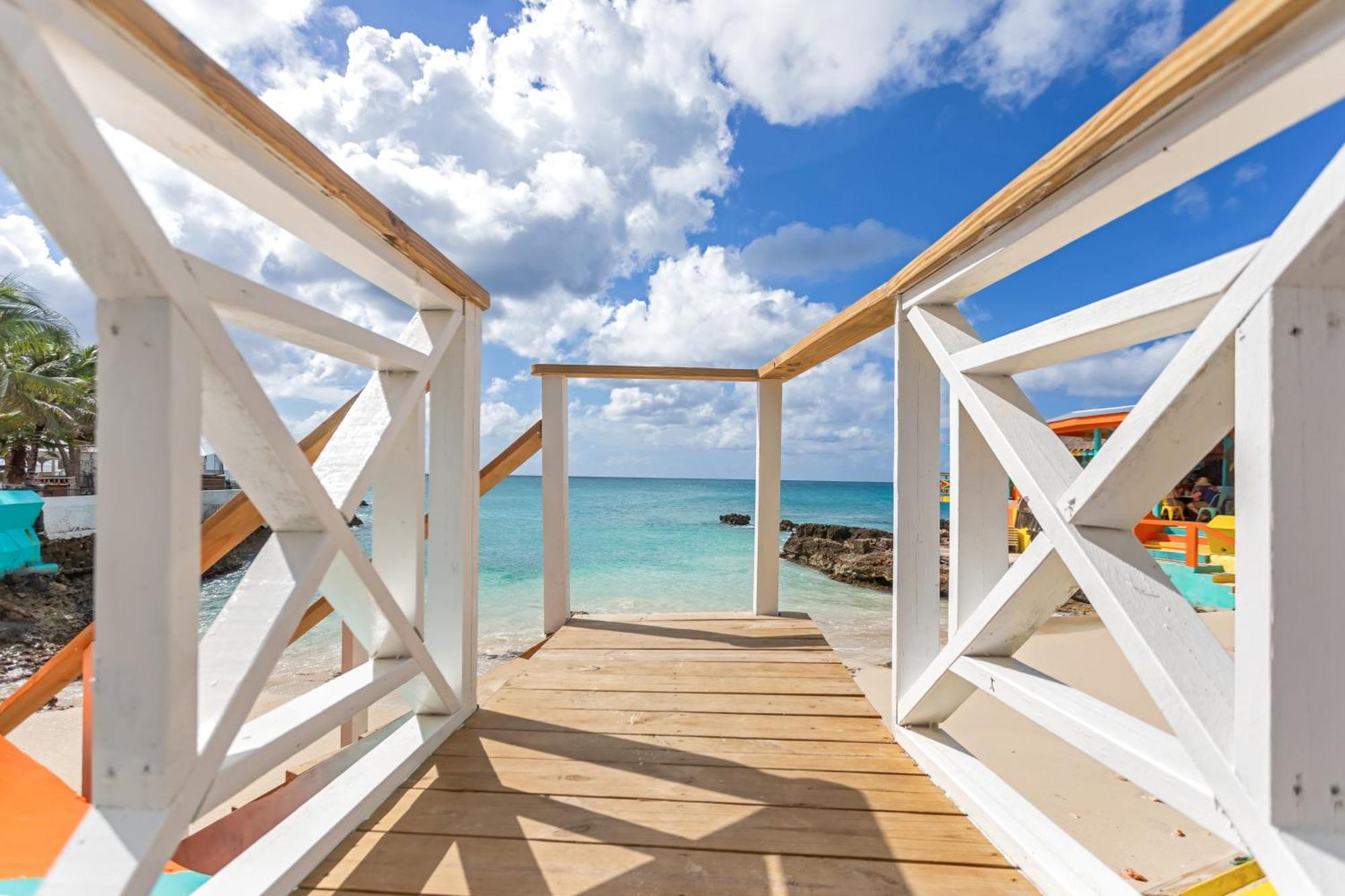 Maho Beach House - Luxe 1-Bedroom - Ocean View ภายนอก รูปภาพ